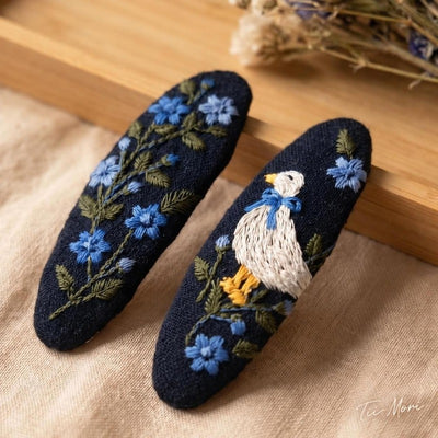 アヒル&フラワー刺繍 ヘアピン