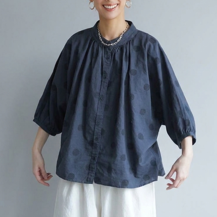 可愛いドット柄シャツ S／M／L さらっと着られて、