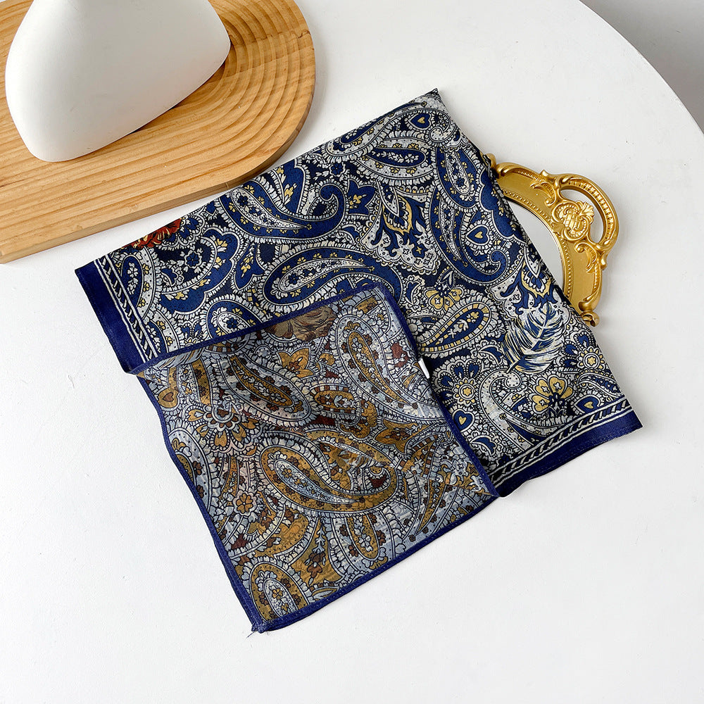 70×70cm 総柄サテンスカーフ