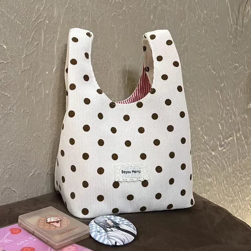 入荷 ドット柄 デイリー使い ハンドバッグ