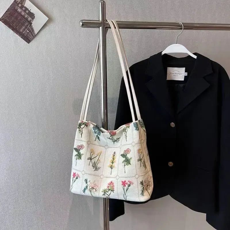 刺繍 マグネット開閉 キャンバスバッグ