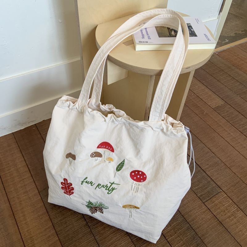 刺繍 植物柄 巾着タイプ キャンバスバッグ
