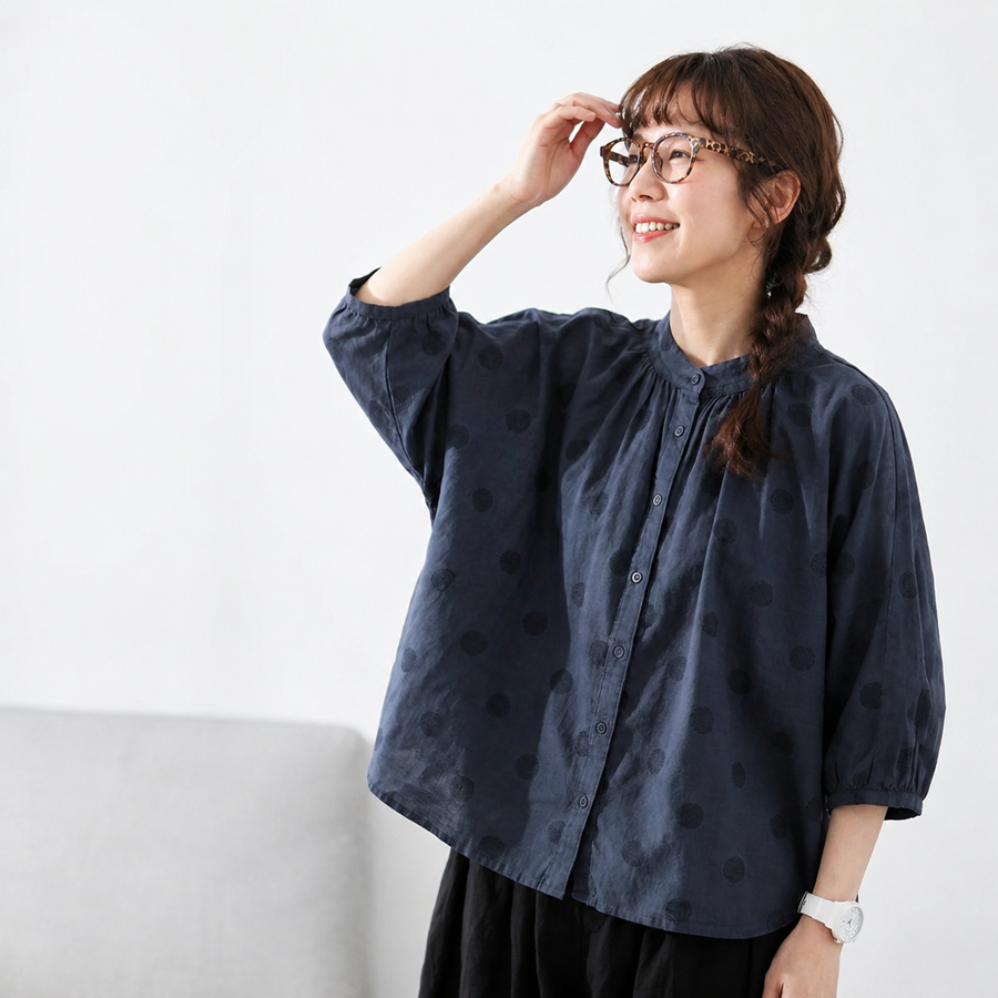 可愛いドット柄シャツ S／M／L さらっと着られて、