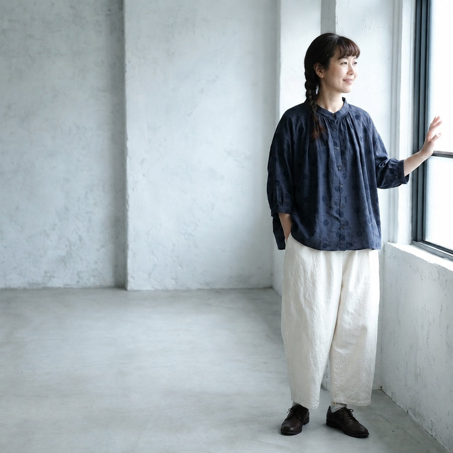 可愛いドット柄シャツ S／M／L さらっと着られて、