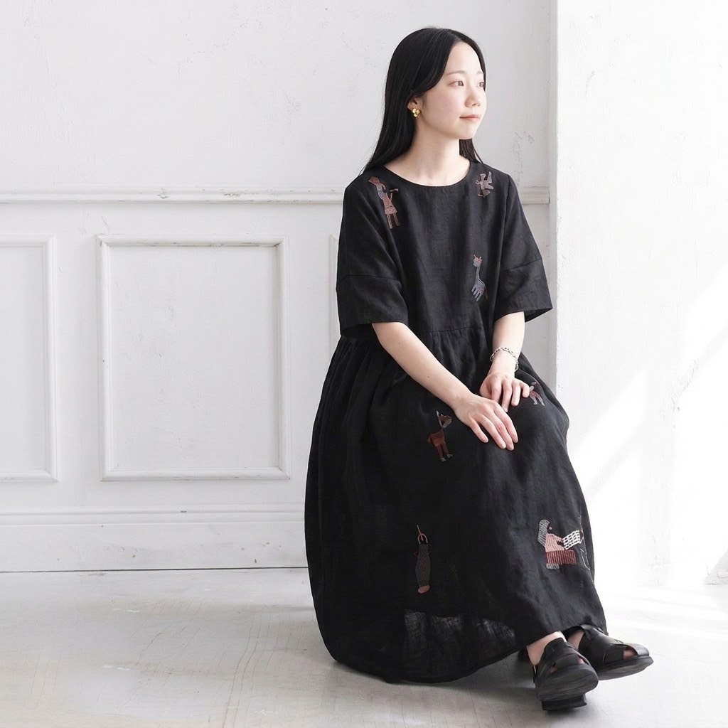 リネン 刺繍 丸首 半袖 Aライン ワンピース
