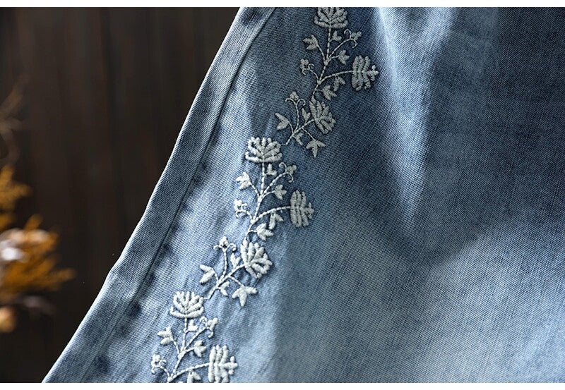 ゆったり好きの 刺繍チェック柄デニムパンツ