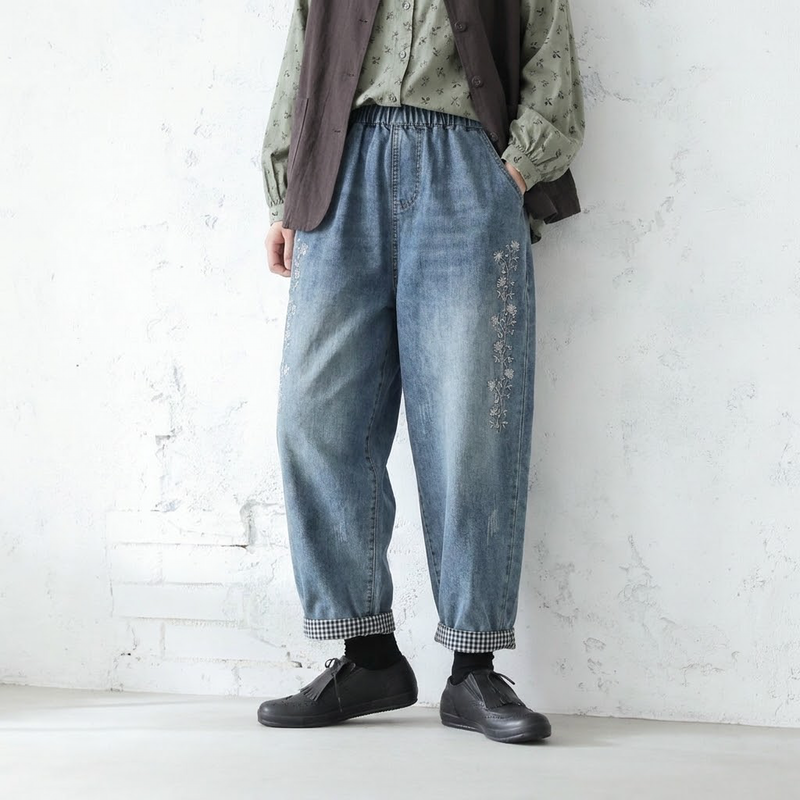 ゆったり好きの 刺繍チェック柄デニムパンツ