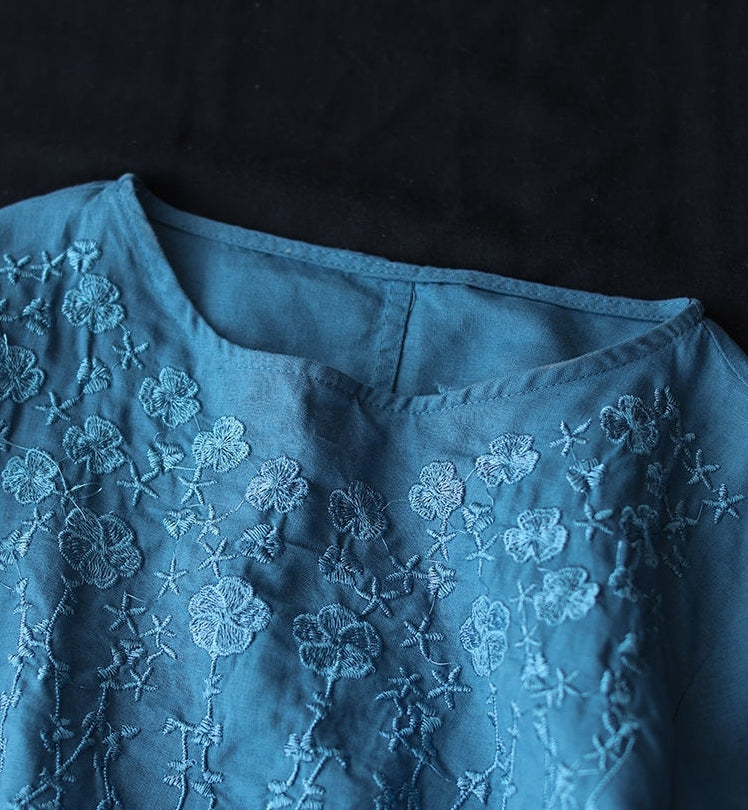 M～4XL 秋のはじまりを楽しむ 刺繍ブラウス