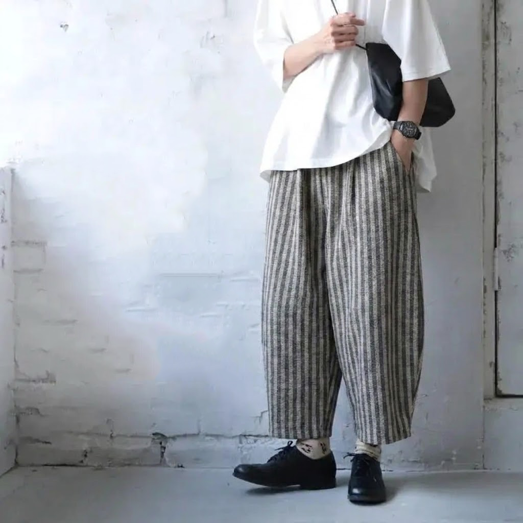 ストライプ柄 ワイドパンツ