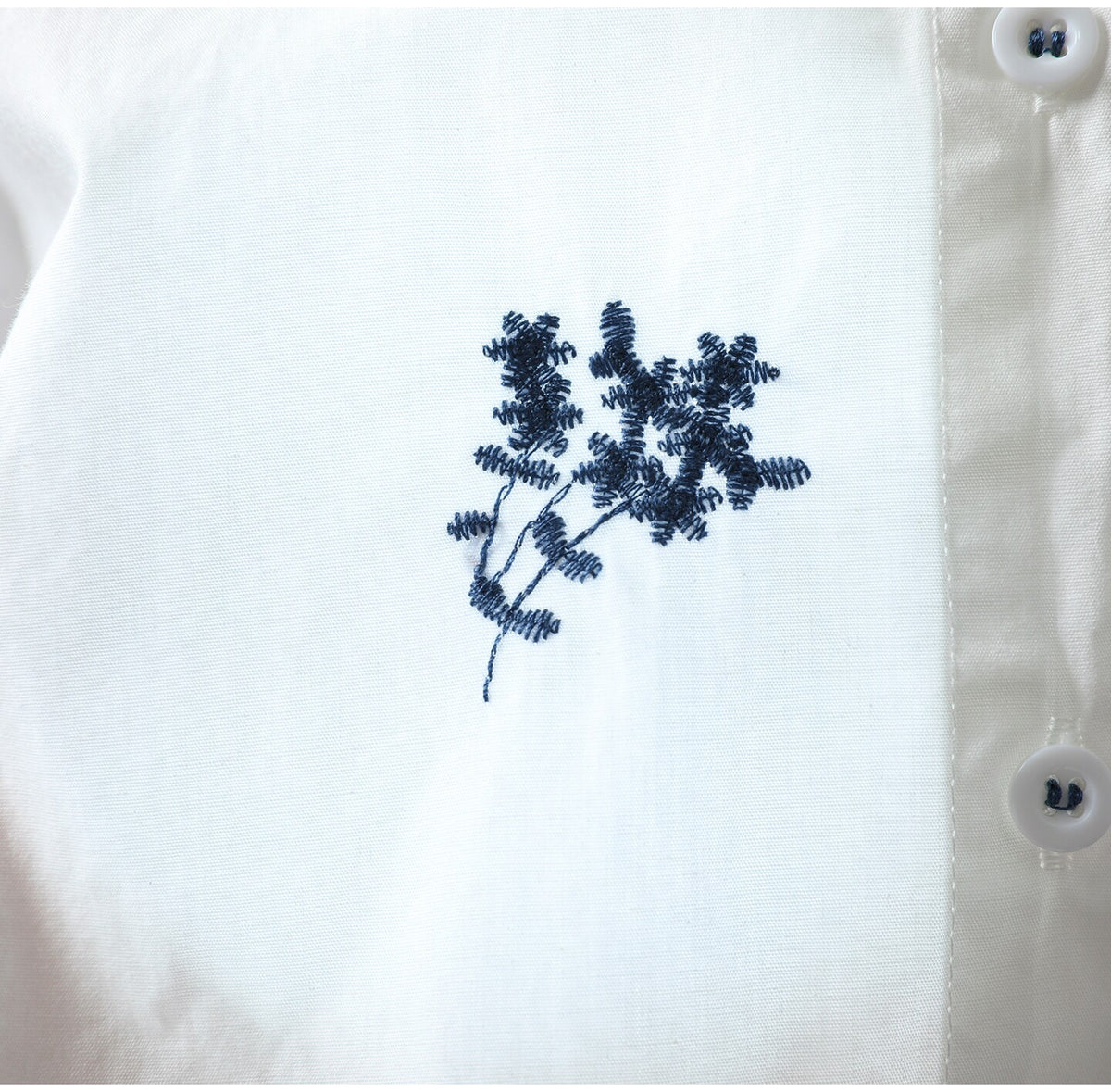 長袖 刺繍 ボタン開き 折り襟 レトロ シャツ