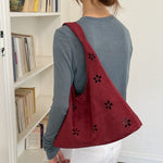 透かしデザイン マグネット開閉 レトロ 大容量 花柄 ショルダーバッグ