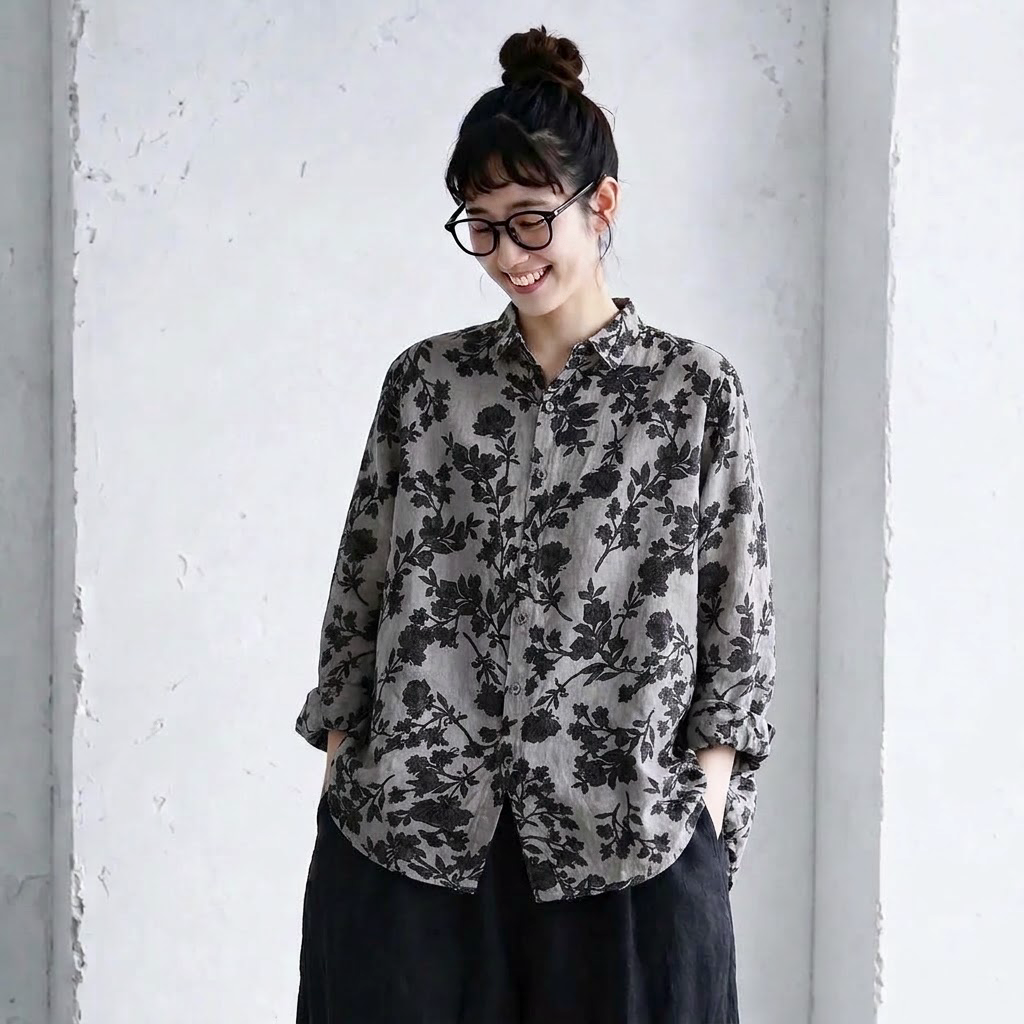 M～4XL そっと咲く花模様のブラウス