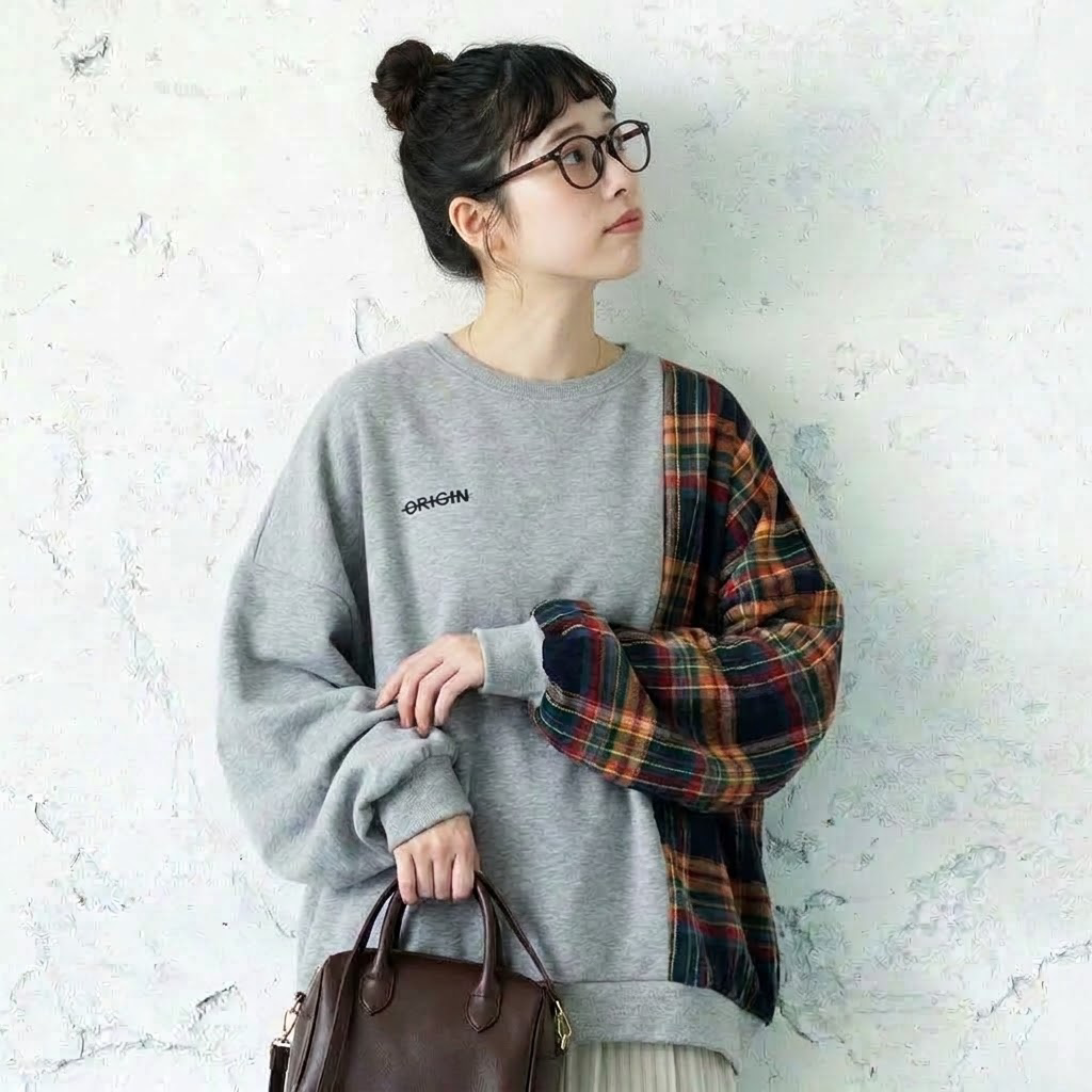 チェック切り替えの丸首スウェット
