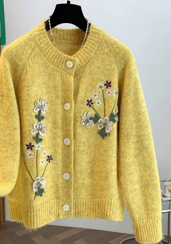 3色展開｜花刺繍 前ボタン長袖カーディガン