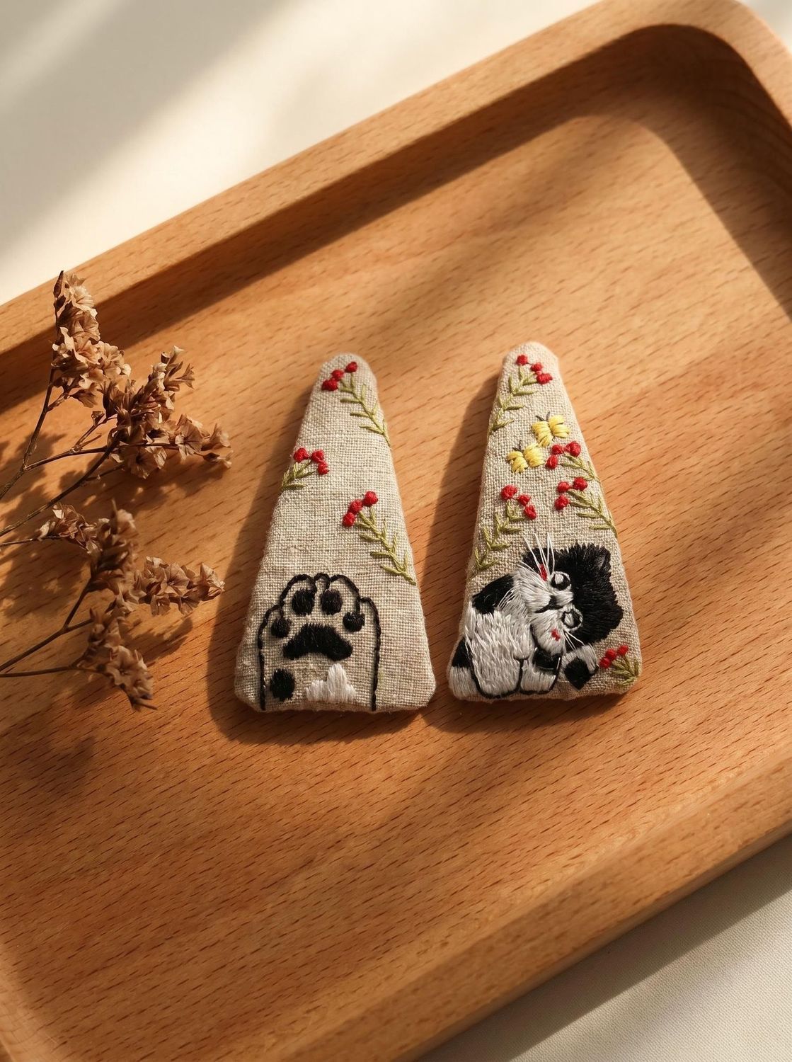 アヒル＆フラワー刺繍 ヘアピン