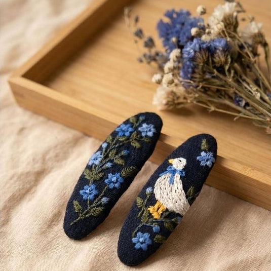 アヒル＆フラワー刺繍 ヘアピン