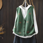 さくらんぼ刺繍 Vネックニットベスト