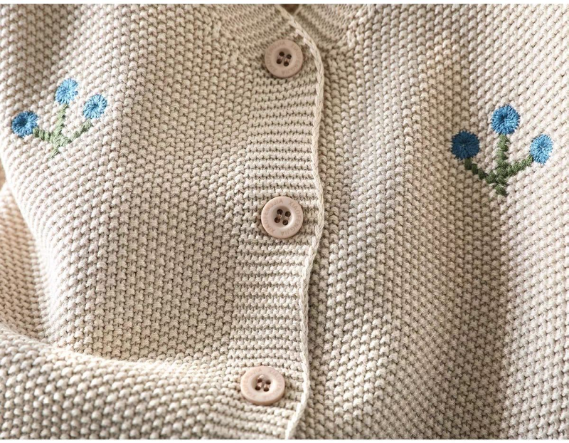 さくらんぼ刺繍 Vネックニットベスト