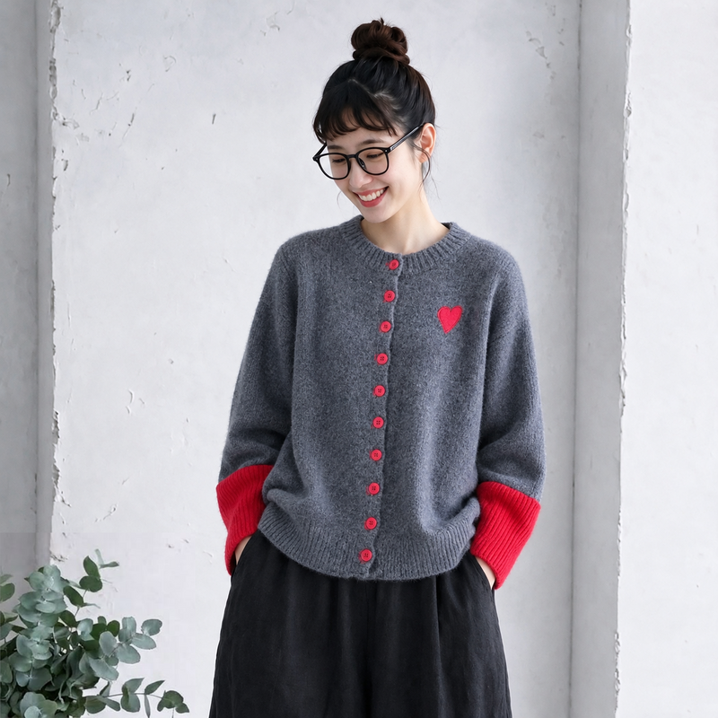 ハート刺繍 配色袖 ニットカーディガン