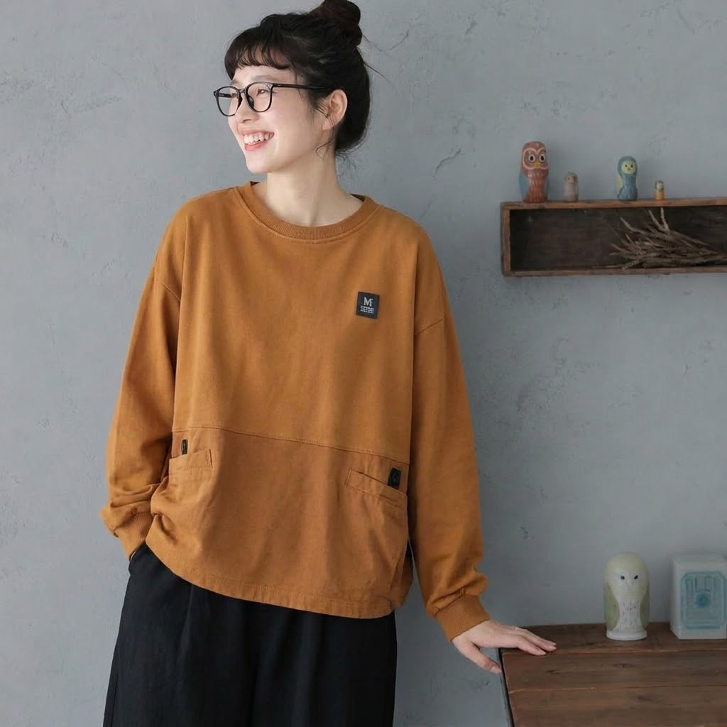 ラウンドネック ワッペン 切り替えデザイン ポケット付き 長袖Ｔシャツ