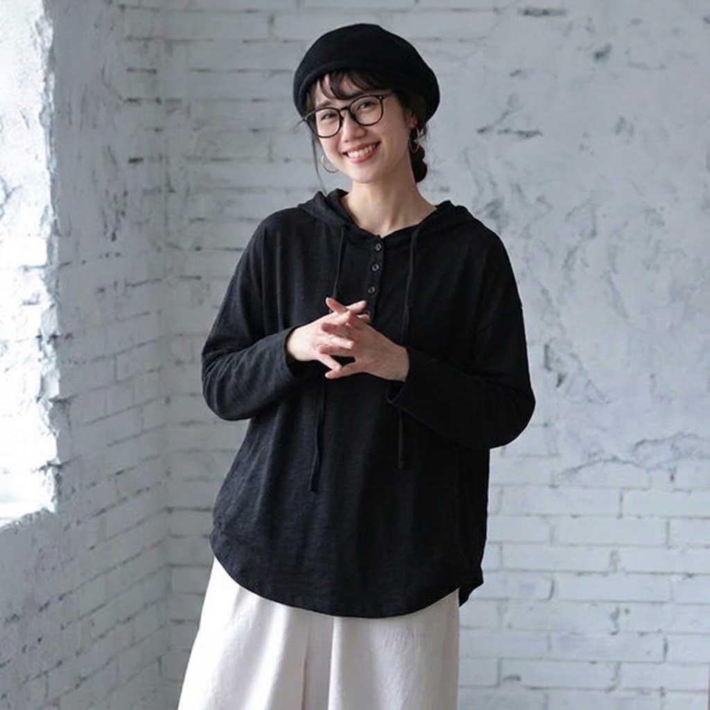 晩夏から秋向け 長袖 フード付き T シャツ