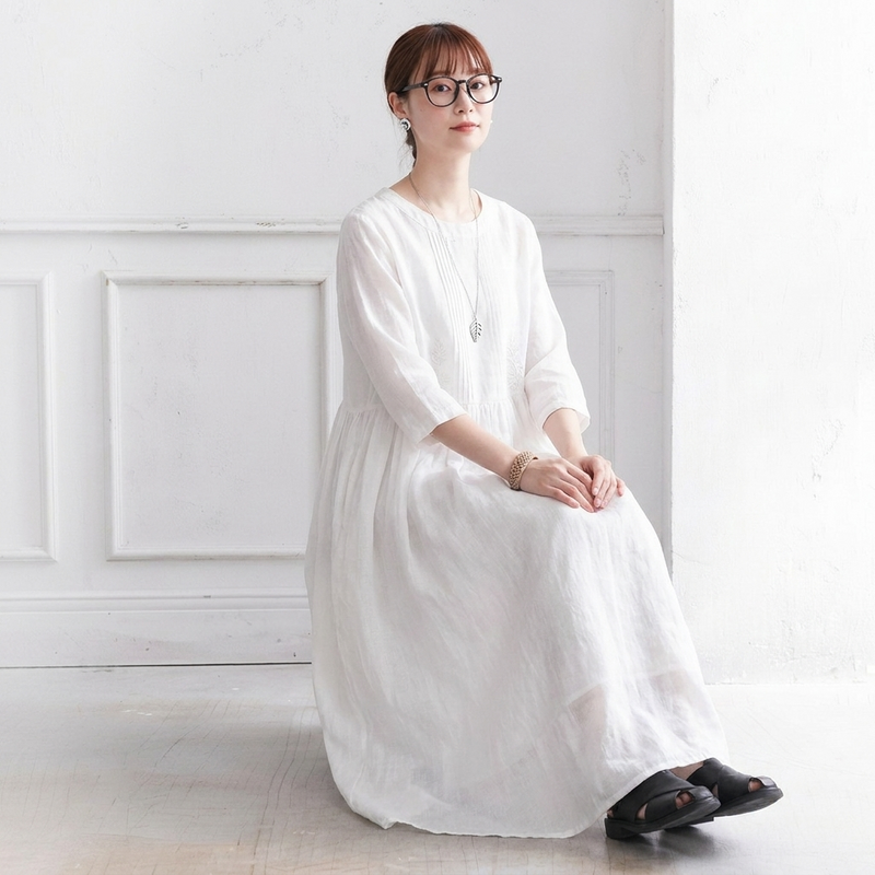 ナチュラル風 綿麻 刺繍入り Aライン 半袖ワンピース