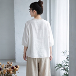 上品＆若々しい 刺繍ブラウス