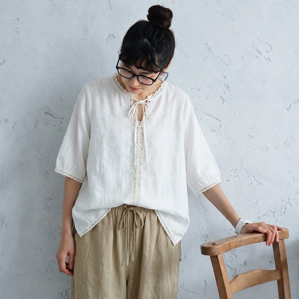 上品＆若々しい 刺繍ブラウス