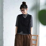 こういうの、なんか好き。アシンメトリー ボタン ノースリーブ レトロ ベスト